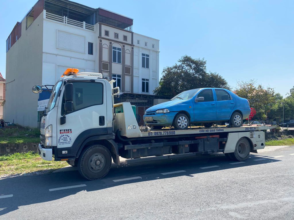 Dịch vụ cứu hộ ô tô xe hơi chuyên nghiệp